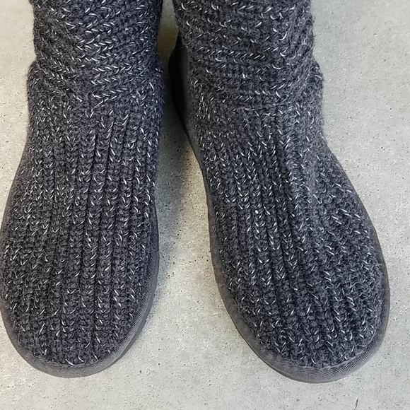 ***SOLD*** Ugg classic cardy button tall boots - Picture 2 of 8